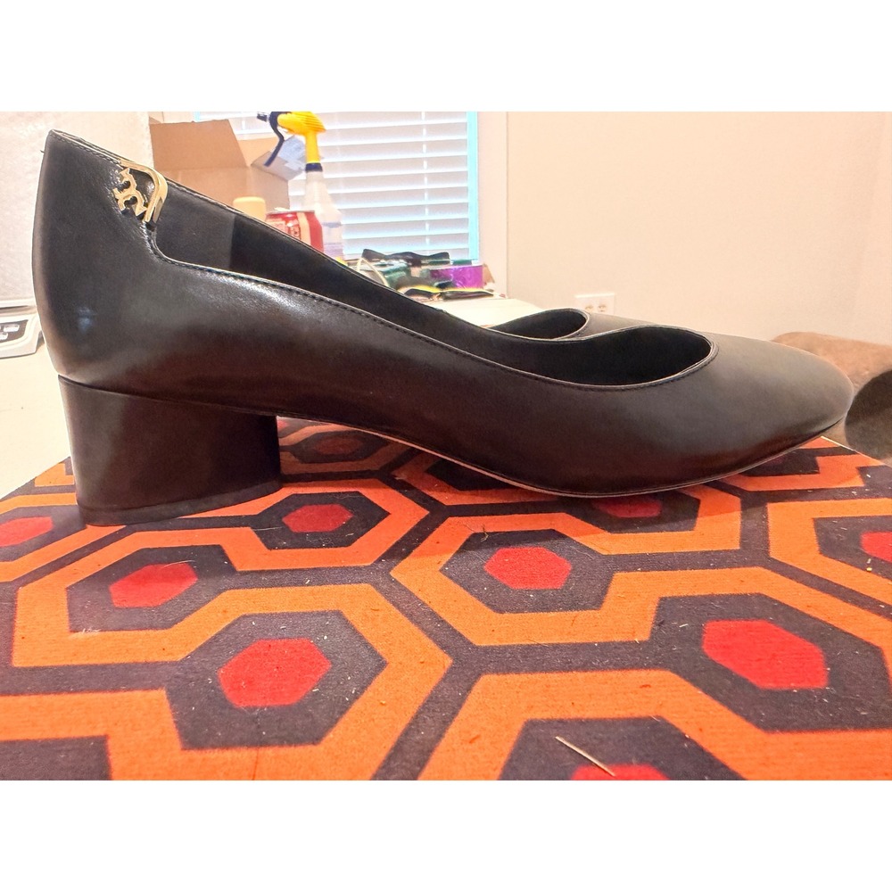 Tory Burch Black Leather Block Heel Pumps Gold Logo Hardware Size 10M
